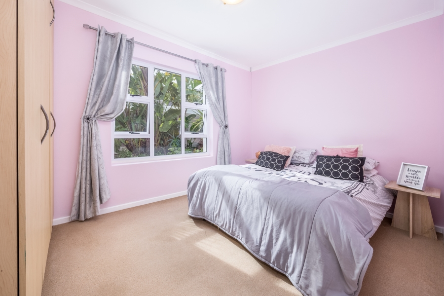 4 Bedroom Property for Sale in Zevendal Western Cape